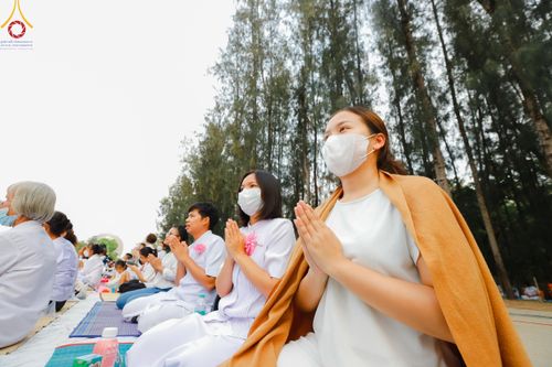 ภาพ No.120372:พิธีต้อนรับพระธรรมยาตรา ในโครงการธรรมยาตรา กตัญญูบูชา มหาปูชนียาจารย์ พระมงคลเทพมุนี(สด จนฺทสโร) พระผู้ปราบมาร อนุสรณ์สถาน 7 แห่ง ปีที่ 12 วันที่ 28 มกราคม พ.ศ. 2567 ณ วัดพระธรรมกาย จ.ปทุมธานี (ชุดที่ 2)