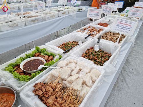 ภาพ No.109238:พิธีถวายภัตตาหารเป็นสังฆทาน แด่คณะพระธรรมยาตราฯ วันที่ 10 มกราคม พ.ศ. 2567 ณ อนุสรณ์สถานคลองบางนางแท่น อ.สามพราน จ.นครปฐม