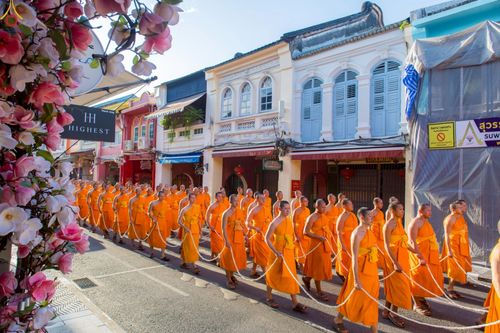 ภาพ No.248778:วันที่ 20 กันยายน พ.ศ. 2568 พิธีอัญเชิญรูปหล่อหลวงปู่วัดปากน้ำ ภาษีเจริญ จากวัดมงคลนิมิตร พระอารามหลวง เพื่อประดิษฐาน ณ วิหารพระมงคลเทพมุนี (สด จนฺทสโร)  ศูนย์ปฏิบัติธรรมภูเก็ต จ.ภูเก็ต