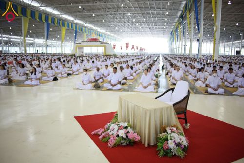 ภาพ No.126683:พิธีบูชาข้าวพระ ในวันอาทิตย์ต้นเดือนที่ 3 มีนาคม พ.ศ. 2567 ณ วัดพระธรรมกาย จ.ปทุมธานี