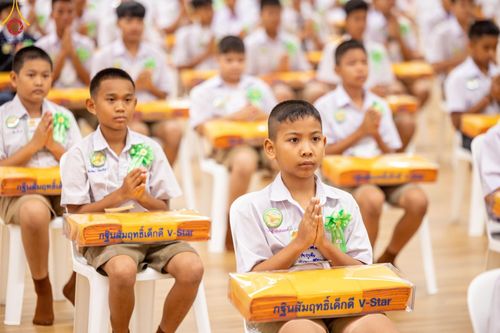 ภาพ No.152894:อบรมเชิงปฎิบัติการจัดกิจกรรมทอดกฐินสัมฤทธิ์ และพิธีมอบผ้าไตรประธานกฐินสัมฤทธิ์เด็กดี V-Star ประจำปีพุทธศักราช 2567  วันเสาร์ที่ 7 กันยายน พ.ศ.2567 ณ สภาธรรมกายสากล วัดพระธรรมกาย