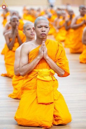 ภาพ No.215830:วันเสาร์ที่ 5 เมษายน พ.ศ. 2568 พิธีขอบรรพชา พิธีขอสรณคมน์และศีล  พิธีขอนิสสัย พิธีถวายบาตร ในโครงการบรรพชาสามเณรฟื้นฟูพระพุทธศาสนาทั่วไทย , โครงการหน่อแก้วเปรียญธรรม รุ่นที่ 13 ,  โครงการสามเณรยุวธรรมทายาท รุ่นที่ 33 , โครงการสามเณรมัชฌิมธรรมทายาท รุ่นที