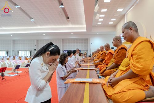 ภาพ No.149489:พิธีทักษิณานุปทานแด่บรรพชนตระกูลผ่องสวัสดิ์ และหมู่ญาติที่ล่วงลับไปแล้ว ประจำปี ครั้งที่ 19 วันพฤหัสบดีที่ 22 สิงหาคม พ.ศ. 2567 ณ พระมหาเจดีย์ทัตตชีโว ศูนย์อบรมเยาวชนกาญจนบุรี