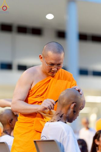 ภาพ No.213719:วันอาทิตย์ที่ 30 มีนาคม พ.ศ. 2568 พิธีตัดปอยผม โครงการหน่อแก้วเปรียญธรรม รุ่นที่ 13 ณ ค่ายจองแชมป์ หมู่กุฏิสามเณรเปรียญธรรม วัดพระธรรมกาย