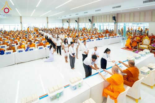 ภาพ No.225981:วันเสาร์ที่ 24 พฤษภาคม พ.ศ. 2568 พิธีถวายสังฆทาน 323 วัด ปีที่ 21 ครั้งที่ 177 พิธีมอบกองทุนหนุนแรงใจช่วยครูใต้ ปีที่ 18 ครั้งที่ 141 และพิธีทำบุญอุทิศส่วนกุศลให้ผู้วายชนม์ ณ ศูนย์ปฏิบัติธรรมภาคใต้ จ.สงขลา