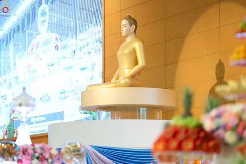 ภาพ No.227929:วันอาทิตย์ที่ 1 มิถุนายน พ.ศ. 2568 พิธีตักบาตร , พิธีบูชาข้าวพระ ณ วัดพระธรรมกาย จ.ปทุมธานี