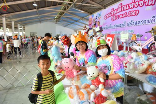 ภาพ No.111289:กิจกรรมงานวันเด็กแห่งชาติ รวมพลังเด็กเก่งและดี สร้างความดีสากล ปีที่ 6 ร่วมจัดโดย เทศบาลเมืองท่าโขลง พุทธสมาคมปทุมธานี องค์การบริหารส่วนตำบลคลองสาม ณ วัดพระธรรมกาย จ.ปทุมธานี วันที่ 13 มกราคม พ.ศ. 2567