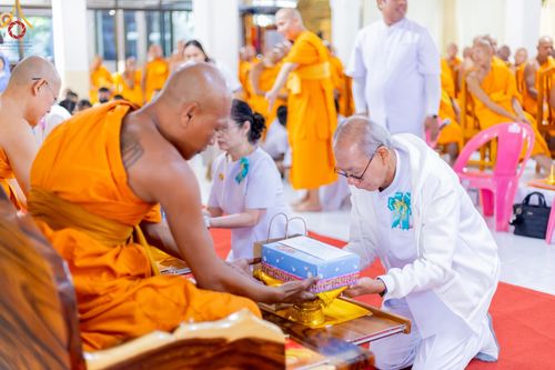 ภาพ No.195115:พิธีทอดผ้าป่าทำนุบำรุงศาสนสถาน ณ วัดไผ่โรงวัว ต.บางตาเถร อ.สองพี่น้อง จ.สุพรรณบุรี ในโครงการธรรมยาตรา กตัญญูบูชา มหาปูชนียาจารย์ พระมงคลเทพมุนี(สด จนฺทสโร) พระผู้ปราบมาร อนุสรณ์สถาน 7 แห่ง ปีที่ 13 วันที่ 13 มกราคม พ.ศ. 2568