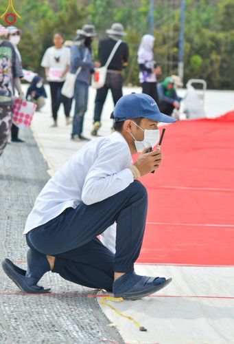 ภาพ No.128696:V.33 รวมพลังเพื่อบางกล่ำ การเตรียมงานของเจ้าหน้าที่หน่วยงานต่างๆ เพื่องานธรรมยาตราอัญเชิญพระบรมสารีริกธาตุ ประดิษฐาน ณ มหารัตนเจดีย์สิริปทุมสวรรค์ (เจดีย์อริยพุทธะ 5 พระองค์) ศูนย์ปฏิบัติธรรมภาคใต้ อ.บางกล่ำ จ.สงขลา ระหว่างวันที่ 9-10 มีนาคม พ.ศ. 2567