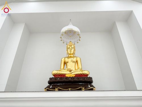 ภาพ No.152556:พิธียกฉัตรขาว 5 ชั้น กางกั้นถวายองค์พระประธาน อาคารปฏิบัติธรรมวัดสายสุวพรรณ ต.คลองสี่ อ.คลองหลวง จ.ปทุมธานี วันเสาร์ที่ 7 กันยายน พ.ศ. 2567