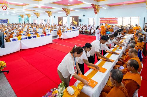 ภาพ No.131874:พิธีถวายสังฆทาน 323 วัด 4 จังหวัดชายแดนภาคใต้ ปีที่ 20 ครั้งที่ 167 และ พิธีมอบกองทุนหนุนแรงใจช่วยครูใต้ ปีที่ 17 ครั้งที่ 132 วันเสาร์ที่ 23 มีนาคม พ.ศ. 2567 ณ วัดมุจลินทวาปีวิหารพระอารามหลวง อ.หนองจิก จ.ปัตตานี