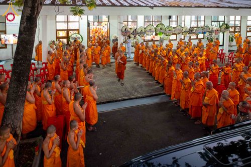 ภาพ No.315199:วันจันทร์ที่ 23 มีนาคม พ.ศ. 2569 พิธีบำเพ็ญกุศล คุณพ่อณรงค์ จินตมากุล  สิริอายุ 99 ปี 11 เดือน โยมบิดา พระครูปลัดรัตนวีรวัฒน์ (รังสฤษดิ์ อิทฺธิจินตโก) ที่ปรึกษาเจ้าคณะจังหวัดปทุมธานี เจ้าอาวาสวัดพระธรรมกาย  ณ ห้องปลูกศรัทธา 2 วัดพระธรรมกาย ปทุมธานี