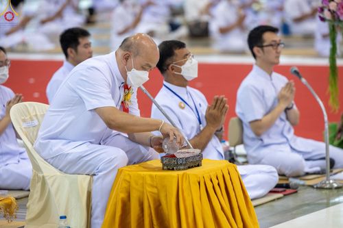 ภาพ No.88198:พิธีมุทิตาสักการะ เปรียญธรรม 9,6,3 และบาลีศึกษา 6,3  พิธีมอบดวงแก้วสามเณรทรงบาลีไวยากรณ์ วันอาทิตย์ 17 กันยายน พ.ศ. 2566 ณ สภาธรรมกายสากล วัดพระธรรมกาย