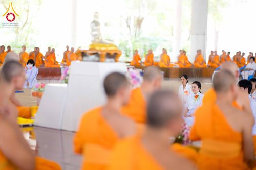 ภาพ No.329925:วันที่ 23 พฤษภาคม พ.ศ. 2569 พิธีถวายภัตตาหารเมนูสวรรค์ เพื่อการบรรลุธรรม ณ หอฉันคุณยายอาจารย์ฯ วัดพระธรรมกาย จังหวัดปทุมธานี