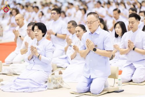 ภาพ No.287570:วันที่ 1 มกราคม พ.ศ. 2569 พิธีบูชาข้าวพระ ณ สภาธรรมกายสากล วัดพระธรรมกาย