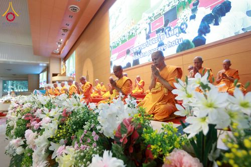 ภาพ No.264344:วันอาทิตย์ที่ 2 พฤศจิกายน พ.ศ. 2568 พิธีบูชาข้าวพระ ณ สภาธรรมกายสากล วัดพระธรรมกาย