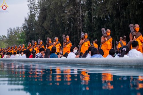 ภาพ No.120358:พิธีต้อนรับพระธรรมยาตรา ในโครงการธรรมยาตรา กตัญญูบูชา มหาปูชนียาจารย์ พระมงคลเทพมุนี(สด จนฺทสโร) พระผู้ปราบมาร อนุสรณ์สถาน 7 แห่ง ปีที่ 12 วันที่ 28 มกราคม พ.ศ. 2567 ณ วัดพระธรรมกาย จ.ปทุมธานี (ชุดที่ 2)