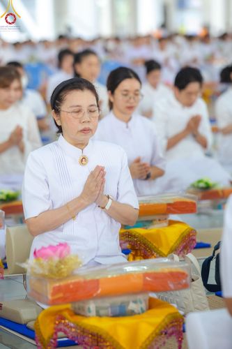 ภาพ No.157713:พิธีถวายภัตตาหารเมนูสวรรค์ ในพรรษาแห่งการเข้าถึงธรรม วันเสาร์ที่ 28 กันยายน พ.ศ. 2567 ณ หอฉันคุณยายอาจารย์ฯ วัดพระธรรมกาย