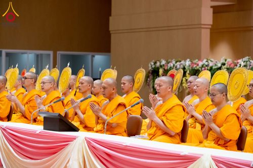 ภาพ No.237878:วันอาทิตย์ที่ 10 สิงหาคม พ.ศ. 2568 พิธีถวายไทยธรรมมุทิตาเปรียญธรรมและบาลีศึกษา ณ ห้องแก้วสารพัดนึก2 วัดพระธรรมกาย ปทุมธานี