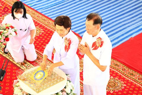 ภาพ No.211568:วันอาทิตย์ที่ 16 มีนาคม พ.ศ. 2568 พิธีทอดผ้าป่าฉลองปทุมเจดีย์ ณ ศูนย์อบรมเยาวชนปัตตานี