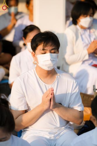 ภาพ No.116085:พิธีตักบาตรพระธรรมยาตรา ณ อนุสรณ์สถานลำดับที่ 4 สถานที่เกิดด้วยกายธรรม วัดโบสถ์(บน) จ.นนทบุรี วันที่ 21 มกราคม พ.ศ. 2567