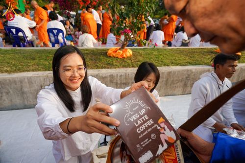 ภาพ No.206807:พิธีตักบาตรพระ 1,000 รูป ปืที่ 7 วันอาทิตย์ที่ 9 กุมภาพันธ์ พ.ศ. 2568 ณ วัดห้วยตองสัก อำเภอจอมทอง จังหวัดเชียงใหม่