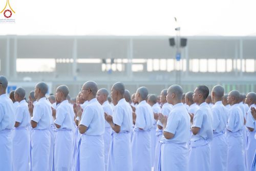 ภาพ No.133763:พิธีเวียนประทักษิณและพิธีวันทาเจดีย์ โครงการบรรพชาสามเณร ฟื้นฟูพระพุทธศาสนาทั่วไทย ณ วัดพระธรรมกาย วันเสาร์ที่ 6 เมษายน พ.ศ. 2567