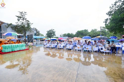 ภาพ No.249992:วันอังคารที่ 30 กันยายน พ.ศ. 2568 พิธีตอกเสามงคลต้นแรกอาคารเศรษฐีถาวร ที่พักผู้มาปฏิบัติธรรม ณ ศูนย์ปฏิบัติธรรมจันทบุรี