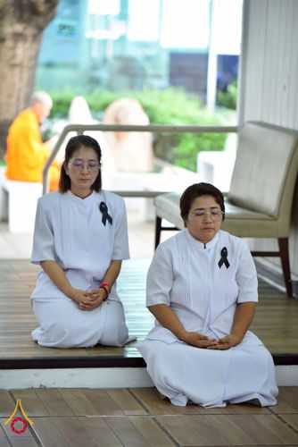 ภาพ No.267605:วันที่ 7 พฤศจิกายน พ.ศ. 2568 พสกนิกรอำเภอคลองหลวง รวมใจบำเพ็ญกุศลปัณรสมวาร (15 วัน) อุทิศถวายเป็นพระราชกุศลแด่ “สมเด็จพระพันปีหลวง” ณ วัดพระธรรมกาย