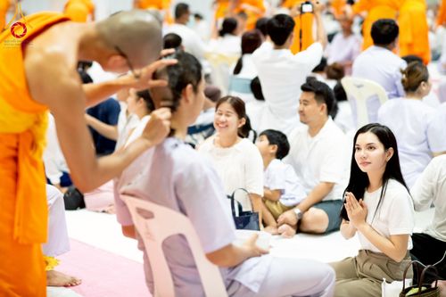 ภาพ No.213584:วันเสาร์ที่ 29 มีนาคม พ.ศ. 2568 พิธีปลงผม โครงการสามเณรยุวธรรมทายาท รุ่นที่ 33 โครงการสามเณรมัชฌิมธรรมทายาท รุ่นที่ 29 ณ ห้องปฏิบัติธรรมวิหารคด คอร์ 13 วัดพระธรรมกาย