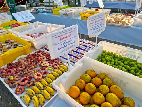 ภาพ No.108498:ถวายภัตตาหารเป็นสังฆทาน แด่คณะพระธรรมยาตราฯ ในโครงการธรรมยาตรากตัญญูบูชา มหาปูชนียาจารย์ พระมงคลเทพมุนี(สด จนฺทสโร) พระผู้ปราบมาร อนุสรณ์สถาน 7 แห่ง ปีที่ 12 วันที่ 7 มกราคม พ.ศ. 2567 ณ อนุสรณ์สถานโลตัสแลนด์ จ.สุพรรณบุรี