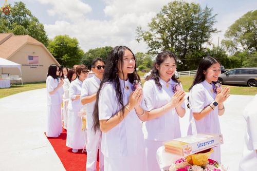 ภาพ No.234645:วันอาทิตย์ที่ 20 กรกฎาคม  พ.ศ.2568 พิธีทอดผ้าป่าภาคพื้นอเมริกา พิธีเจริญพระพุทธมนต์ ฉลองอาคารแก้วธรรมชัยรัตนอนันต์ วัดพระธรรมกายเทนเนสซี ประเทศสหรัฐอเมริกา