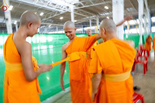 ภาพ No.217237:วันเสาร์ที่ 12 เมษายน พ.ศ. 2568 พิธีบรรพชา พิธีขอศีลและขอนิสสัย พิธีมอบบาตร ในโครงการอุปสมบทหมู่ บูชาธรรมหลวงพ่อธัมมชโย, โครงการธรรมทายาท ระดับอุดมศึกษา รุ่นที่ 52 ,  โครงการบวชพระนานาชาติ AEC & WAB CEO รุ่นที่ 4 ณ วัดพระธรรมกาย