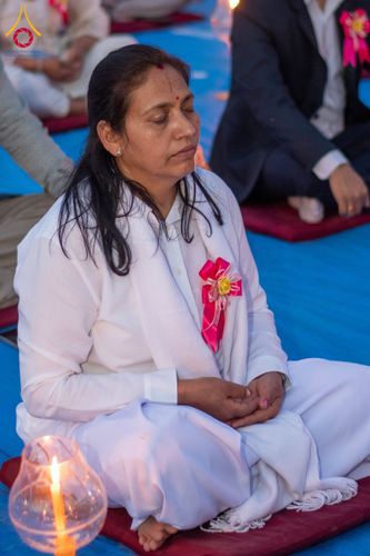 ภาพ No.132389:พิธีจุดโคมประทีปถวายเป็นพุทธบูชา ในโครงการบรรพชา 1,250 รูป ณ แดนประสูติ สวนลุมพินี ประเทศเนปาล วันที่ 17 มีนาคม พ.ศ. 2567