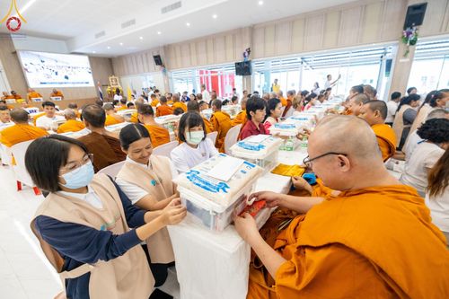 ภาพ No.123927:พิธีถวายสังฆทาน 323 วัด 4 จังหวัดชายแดนภาคใต้ ครั้งที่ 166 ณ ศูนย์ปฏิบัติธรรมภาคใต้ อ.บางกล่ำ จ.สงขลา วันเสาร์ที่ 17 กุมภาพันธ์ พ.ศ. 2567