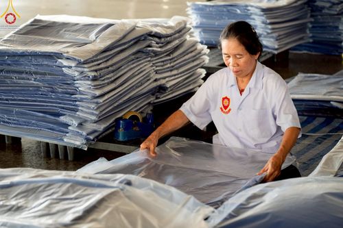 ภาพ No.218667:วันพฤหัสบดีที่ 17 เมษายน พ.ศ. 2568 การเตรียมงานในลานธรรม , สภาธรรมกายสากล , วิหารคด  เพื่องานวันคุ้มครองโลก 22 เมษายน พ.ศ. 2568