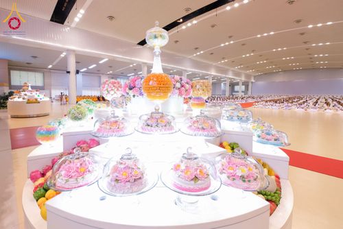 ภาพ No.287612:วันที่ 1 มกราคม พ.ศ. 2569 พิธีบูชาข้าวพระ ณ สภาธรรมกายสากล วัดพระธรรมกาย