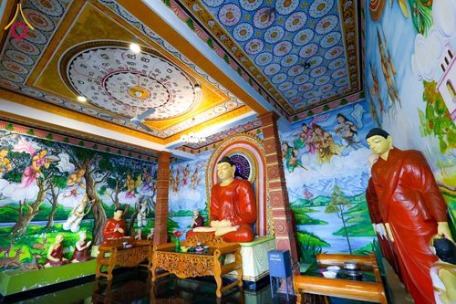 ภาพ No.317768:วันที่ 1 เมษายน พ.ศ. 2569 พิธีสวดธัมมจักกัปปวัตตนสูตรนานาชาติ ในวันพระใหญ่ ขึ้น 15 ค่ำ เดือน 5 (Poya Day)  ณ ศรีธรรมนันทะปิริเวนะ เเละ  วัดวิมลวิหาร นาวละ ประเทศศรีลังกา