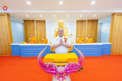 ภาพ No.313223:วันอาทิตย์ที่ 8 มีนาคม พ.ศ. 2569 พิธีสมโภชรูปเหมือนพระมงคลเทพมุนี (สด จนฺทสโร) และพิธีทอดผ้าป่าสามัคคีเพื่อสร้างวิหารพระมงคลเทพมุนี ณ วัดพุทธเคปทาวน์ ประเทศแอฟริกาใต้