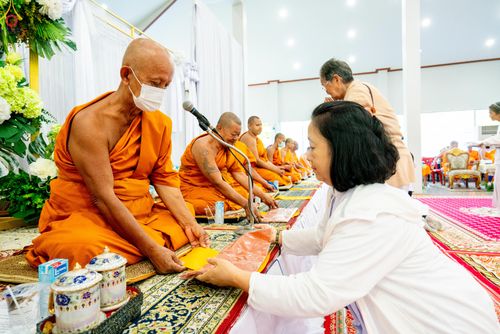 ภาพ No.291897:วันที่ 9 มกราคม พ.ศ. 2569 พิธีทอดผ้าป่าทำนุบำรุงศาสนสถาน ณ วัดศรีเมือง จ.สมุทรสาคร ในโครงการธรรมยาตรา กตัญญูบูชา มหาปูชนียาจารย์ พระมงคลเทพมุนี(สด จนฺทสโร) พระผู้ปราบมาร อนุสรณ์สถาน 7 แห่ง ปีที่ 14