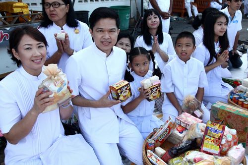 ภาพ No.4929:ตักบาตรจอมทอง พระ 1,112 รูป