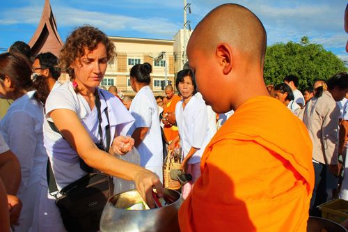 ภาพ No.4952:ตักบาตรจอมทอง พระ 1,112 รูป