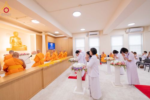 ภาพ No.319123:วันที่ 29 มีนาคม พ.ศ.2569 พิธีอัญเชิญรูปหล่อพระมงคลเทพมุนี (สด จนฺทสโร) ประดิษฐาน ณ ห้องปฏิบัติธรรม “มงคลรัตนโชติ”  วัดพระธรรมกายชิคาโก ประเทศสหรัฐอเมริกา