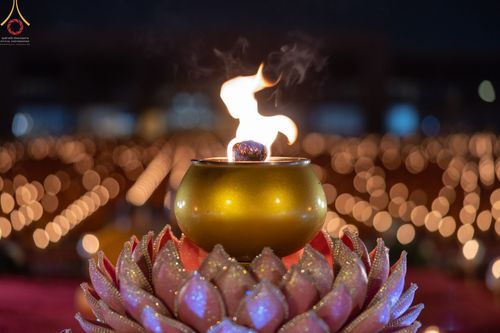 ภาพ No.75313:พิธีจุดประทีปถวายเป็นพุทธบูชา และบูชาธรรมมหาปูชนียาจารย์ ในโครงการธรรมยาตรากตัญญูบูชา มหาปูชนียาจารย์ พระมงคลเทพมุนี(สด จนฺทสโร) พระผู้ปราบมาร ปีที่ 11 ณ อนุสรณ์สถานลำดับที่ 7 สถานที่ขยายวิชชาธรรมกาย วัดพระธรรมกาย จ.ปทุมธานี วันที่ 31 มกราคม พ.ศ. 2566