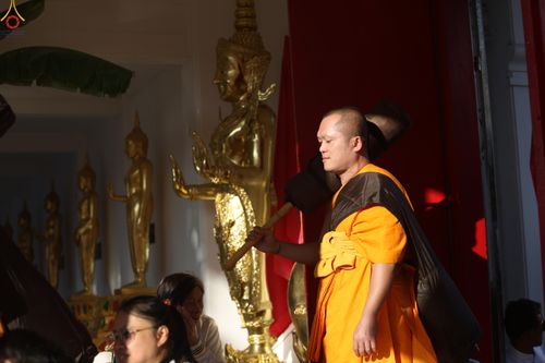 ภาพ No.293037:วันที่ 11 มกราคม พ.ศ. 2569 พิธีต้อนรับพระธรรมยาตรา ณ อนุสรณ์สถานลำดับที่ 3 (ภาพชุดที่ 2) สถานที่เกิดในเพศสมณะ วัดสองพี่น้อง อำเภอสองพี่น้อง จังหวัดสุพรรณบุรี ในโครงการธรรมยาตรา กตัญญูบูชา มหาปูชนียาจารย์ พระมงคลเทพมุนี(สด จนฺทสโร) พระผู้ปราบมาร อนุสรณ์สถ