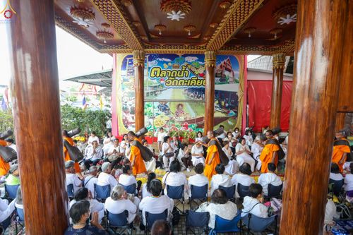 ภาพ No.295044:วันที่ 14 มกราคม พ.ศ. 2569 พิธีต้อนรับพระธรรมยาตรา อนุสรณ์สถานลำดับที่ 4  สถานที่เกิดด้วยกายธรรม ณ วัดโบสถ์บน ต.บางคูเวียง จ.นนทบุรี ในโครงการธรรมยาตรา กตัญญูบูชา มหาปูชนียาจารย์ พระมงคลเทพมุนี(สด จนฺทสโร) พระผู้ปราบมาร อนุสรณ์สถาน 7 แห่ง ปีที่ 14