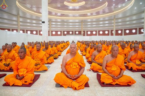 ภาพ No.79972:สามเณรฟังธรรม ปฎิบัติธรรม ในโครงการบรรพชาสามเณรหมู่ ประเทศเนปาล วันที่ 20 มีนาคม พ.ศ.2566