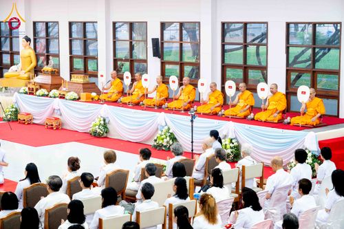 ภาพ No.314911:วันอาทิตย์ที่ 22 มีนาคม พ.ศ. 2569 พิธีบำเพ็ญกุศล คุณพ่อณรงค์ จินตมากุล  สิริอายุ 99 ปี 11 เดือน โยมบิดา พระครูปลัดรัตนวีรวัฒน์ (รังสฤษดิ์ อิทฺธิจินตโก) ที่ปรึกษาเจ้าคณะจังหวัดปทุมธานี เจ้าอาวาสวัดพระธรรมกาย  ณ ห้องปลูกศรัทธา 2 วัดพระธรรมกาย ปทุมธานี