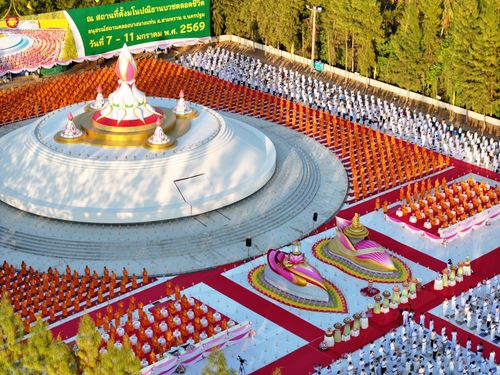 ภาพ No.291952:วันที่ 10 มกราคม พ.ศ. 2569 พิธีจุดประทีปถวายเป็นพุทธบูชา และบูชาธรรมมหาปูชนียาจารย์  ณ อนุสรณ์สถานคลองบางนางแท่น อ.สามพราน จ.นครปฐม ในโครงการธรรมยาตรา กตัญญูบูชา มหาปูชนียาจารย์ พระมงคลเทพมุนี(สด จนฺทสโร) พระผู้ปราบมาร อนุสรณ์สถาน 7 แห่ง ปีที่ 14