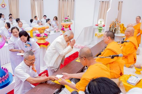 ภาพ No.234776:วันอาทิตย์ที่ 20 กรกฎาคม  พ.ศ.2568 พิธีทอดผ้าป่าภาคพื้นอเมริกา พิธีเจริญพระพุทธมนต์ ฉลองอาคารแก้วธรรมชัยรัตนอนันต์ วัดพระธรรมกายเทนเนสซี ประเทศสหรัฐอเมริกา